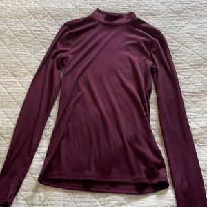 Maroon turtle neck